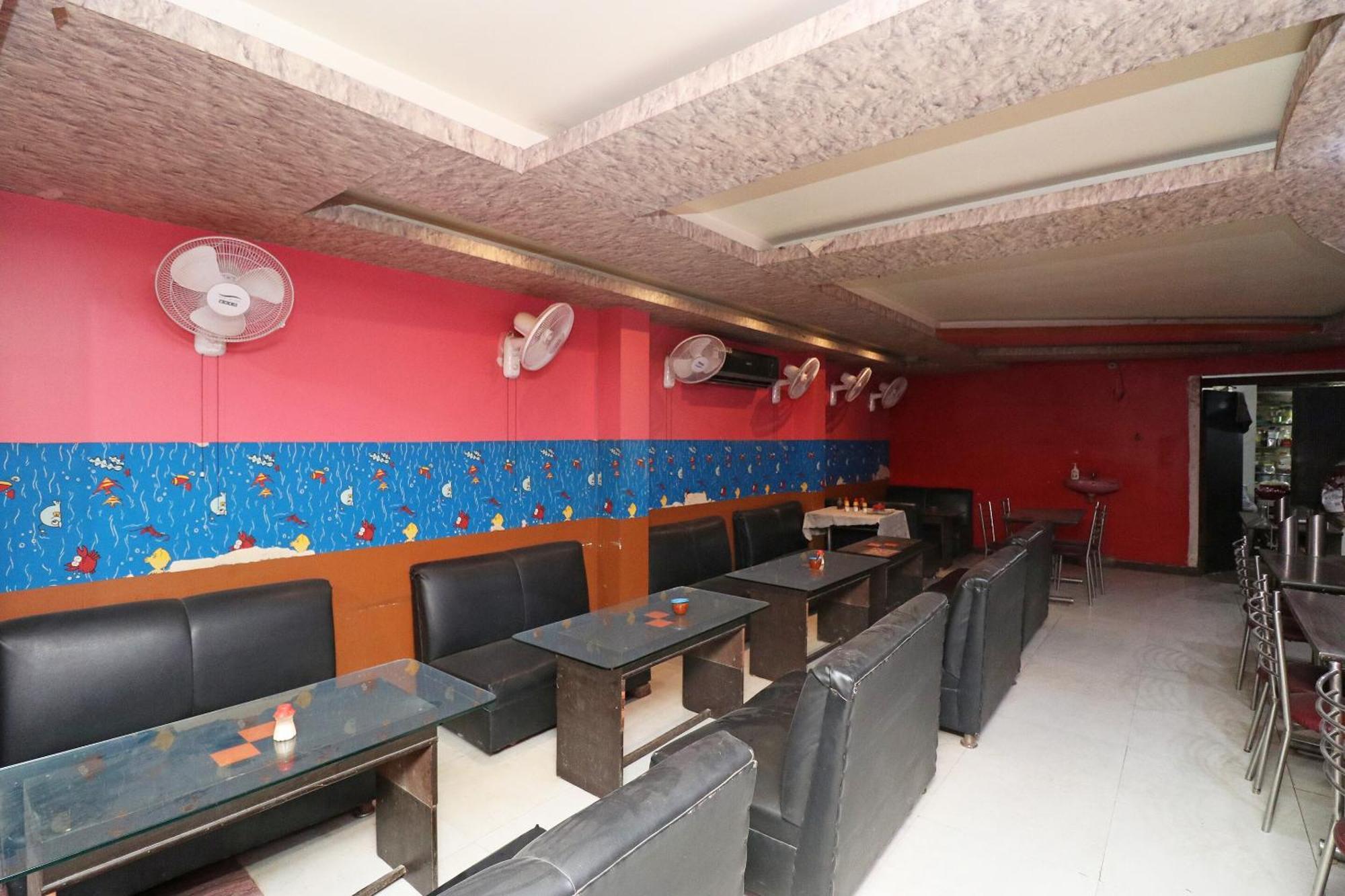 Hotel O Swastik Resort Colonelganj Bagian luar foto