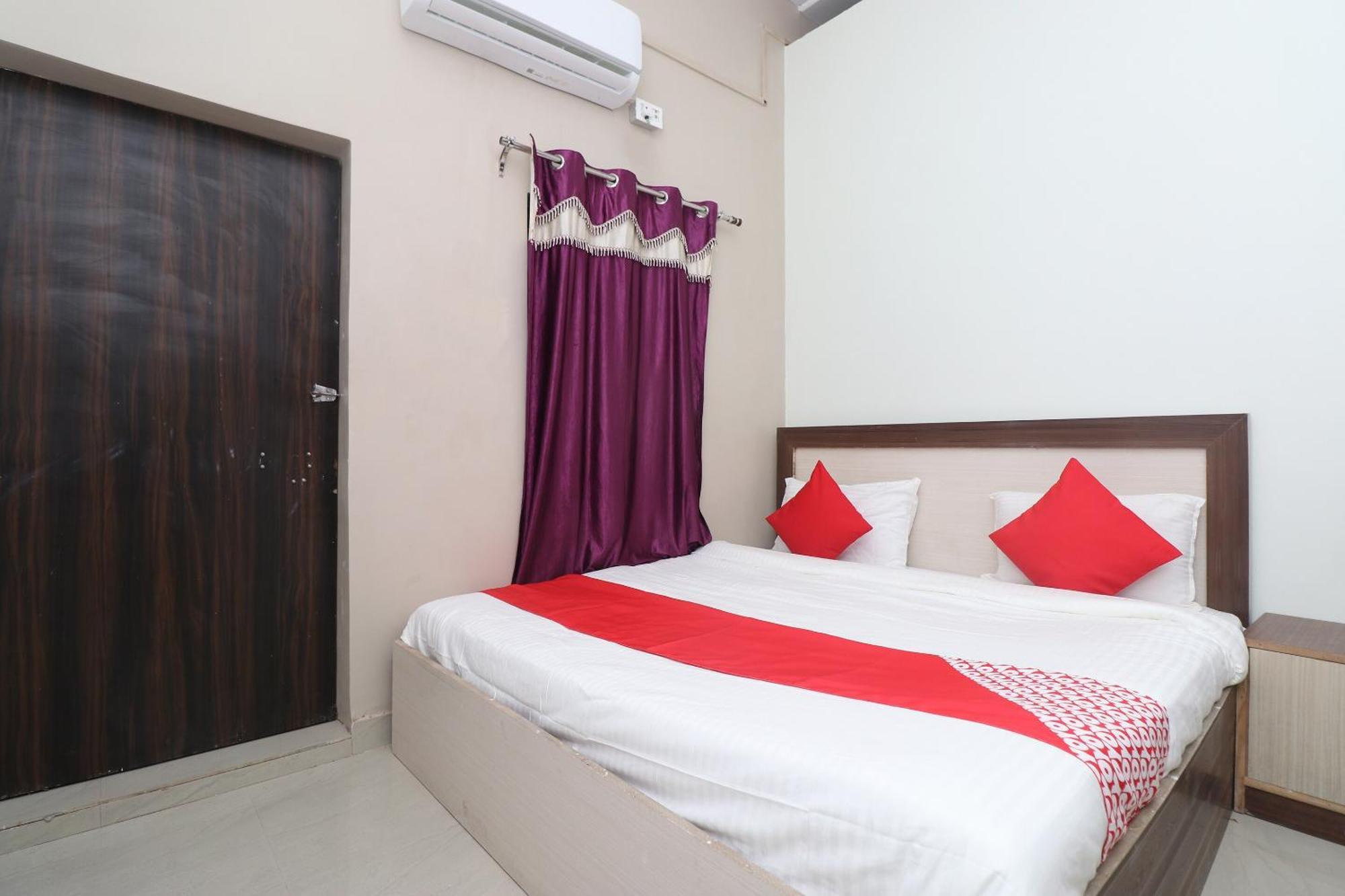 Hotel O Swastik Resort Colonelganj Bagian luar foto