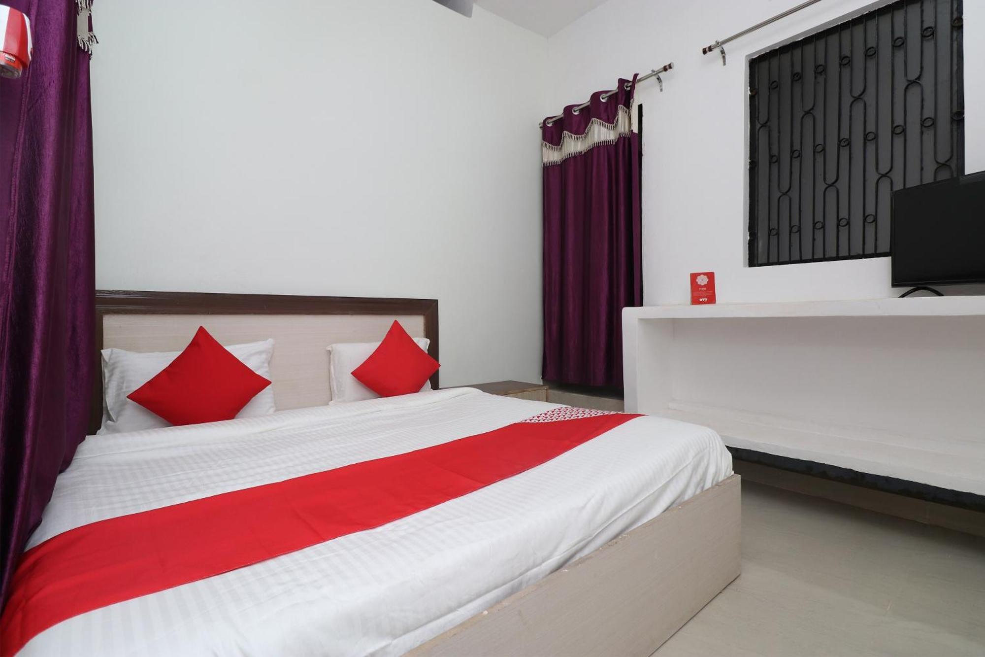 Hotel O Swastik Resort Colonelganj Bagian luar foto